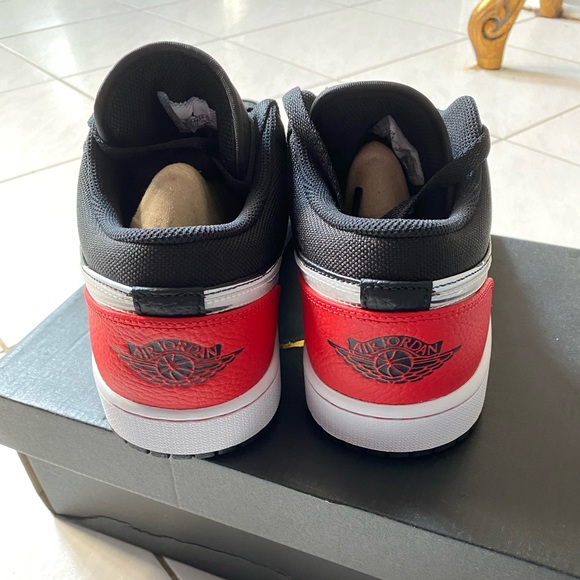 SOLD ON EBAY - NEW Air Jordan 1 Low SE Brushstroke - Black- Size 10.5 US - Picture 4 of 8